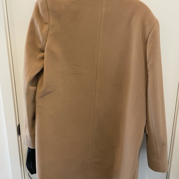 Aritzia Kennedy coat - Picture 4 of 4